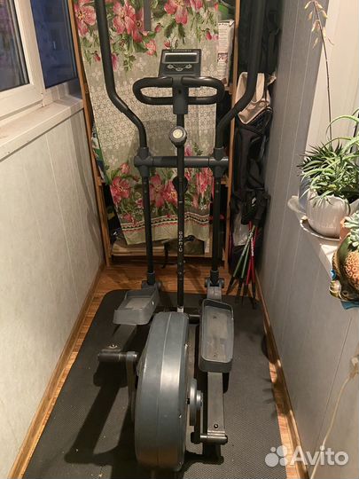 Эллиптический тренажер torneo