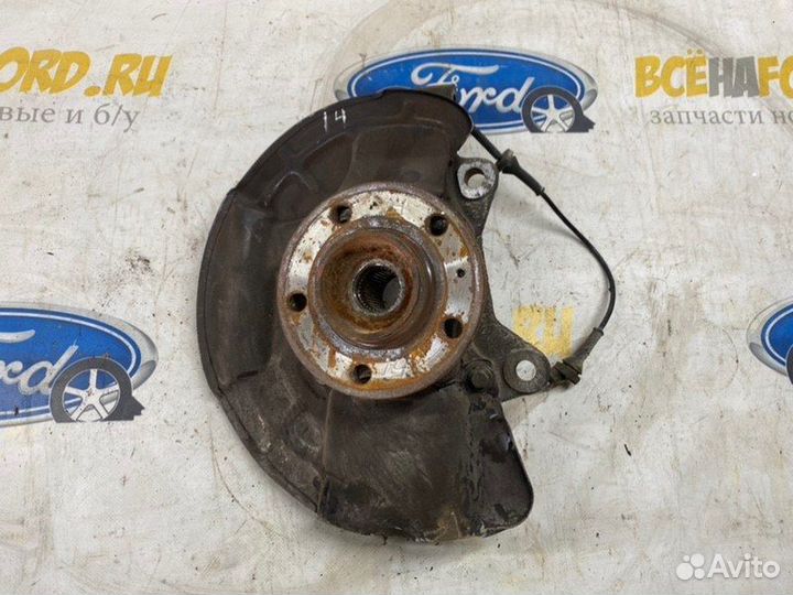 Кулак поворотный передний правый Volvo Xc90 1 2.5T