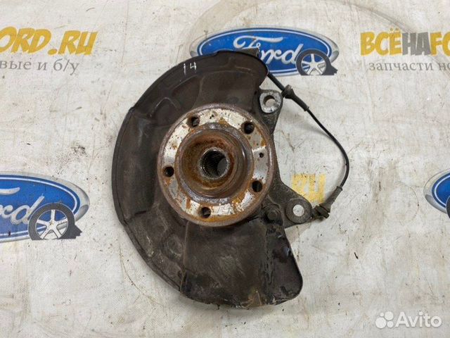 Кулак поворотный передний правый Volvo Xc90 1 2.5T