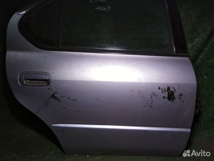Дверь задняя правая Toyota Camry SV40 Пустая
