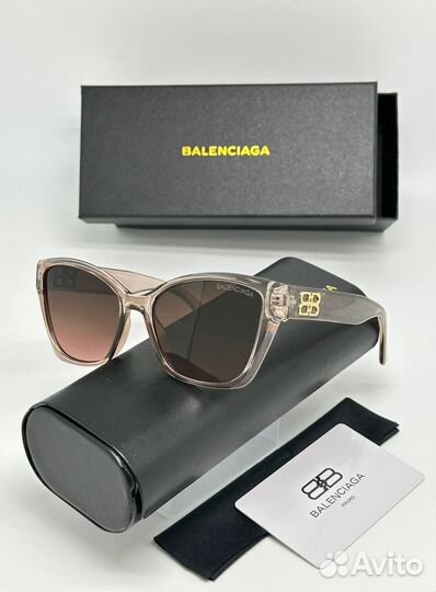 Солнцезащитные очки balenciaga