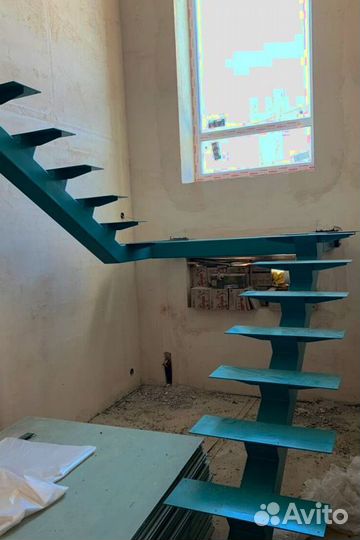 Лестницы на металлокаркасе под ключ