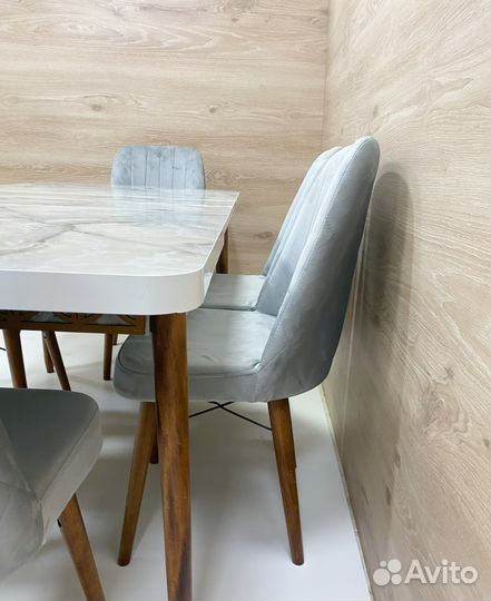 Обеденная группа стол и стулья