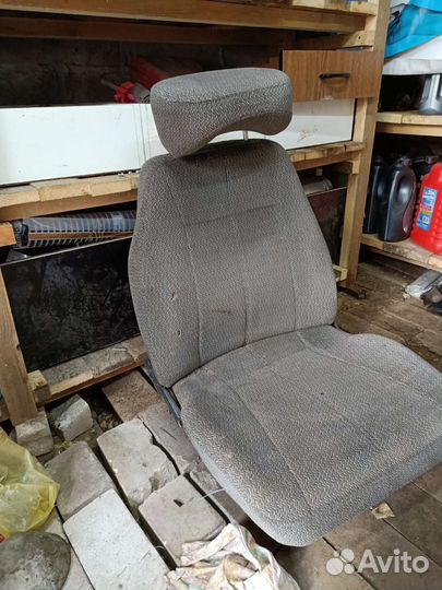Сиденья ваз 2110
