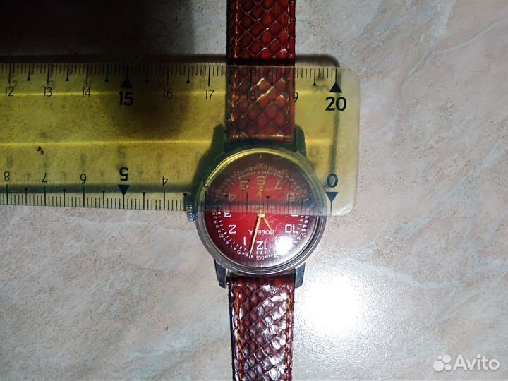 Наручные часы Победа механические Россия