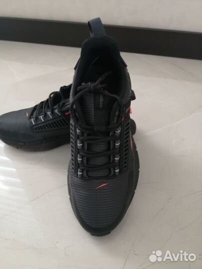 Продаются кроссовки Reebok