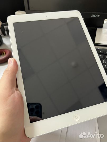 iPad Air (1-го поколения) Silver 128gb wifi+sim