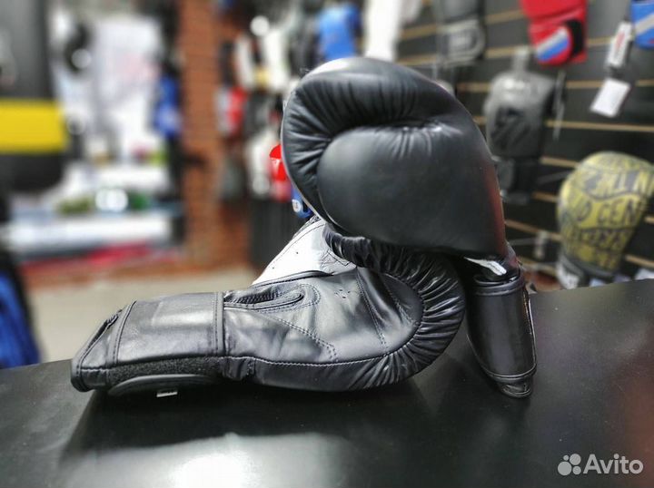 Боксерские перчатки Cleto Reyes Black