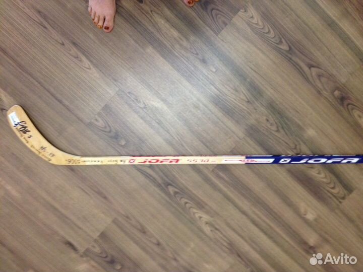 Клюшка с автографами всех хоккеистов Ак барс 2006