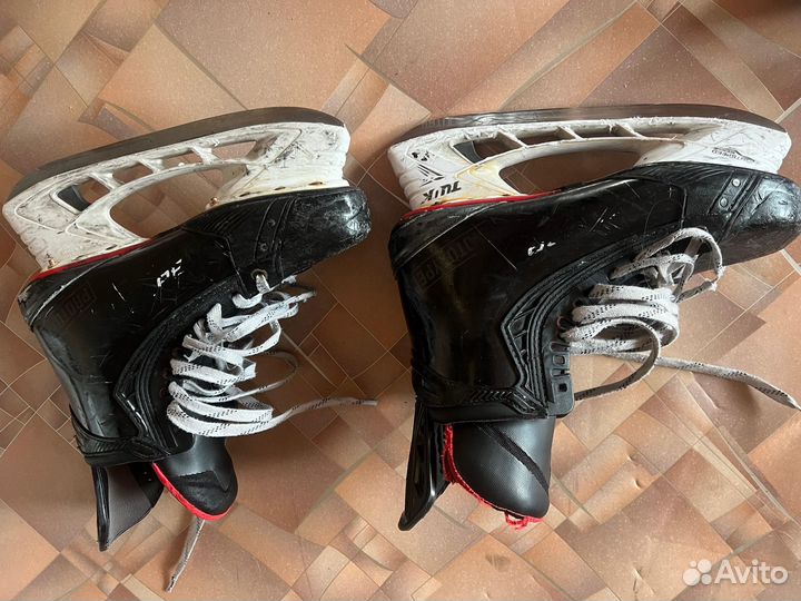 Хоккейные коньки bauer vapor hyperlite 8.5 fit2