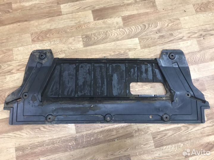 Пыльник двигателя Nissan Qashqai 1.6 2009 (б/у)