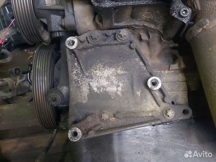 Площадка крепления компрессора Opel Astra h