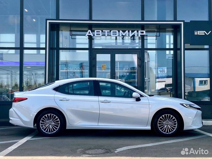 Toyota Camry 2.0 CVT, 2024