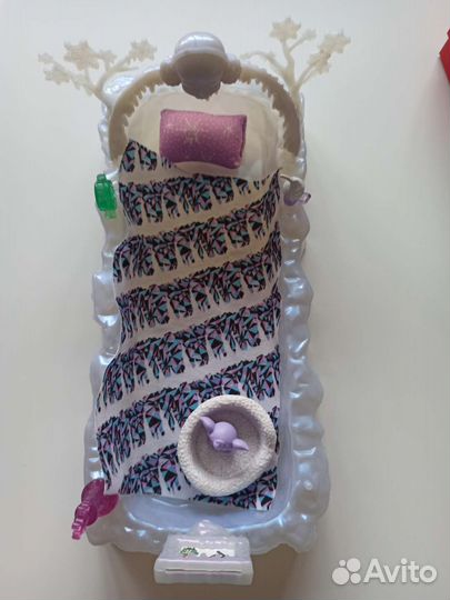 Кровать для кукол Монстер хай