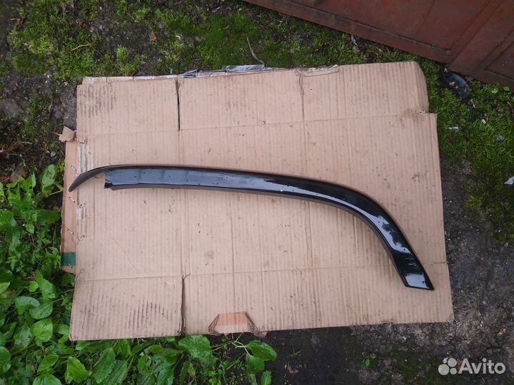 Расширитель переднего правого крыла Mercedes W463