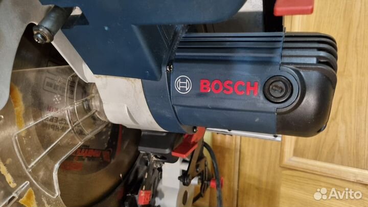 Bosch GTM 12 JL торцовочная пила