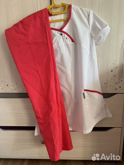 Медицинский костюм