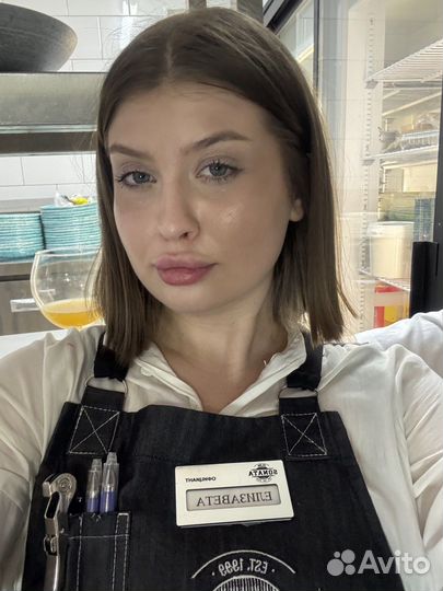 Бармен-кассир, хостес, менеджер