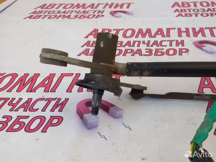 Трапеция дворников стеклоочистителя Киа Соул 1