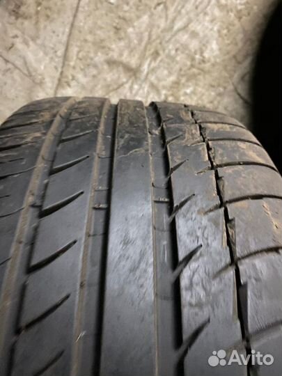 Michelin Pilot Sport 4 255/40 R19