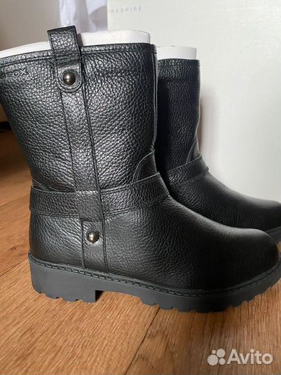 Сапоги детские новые