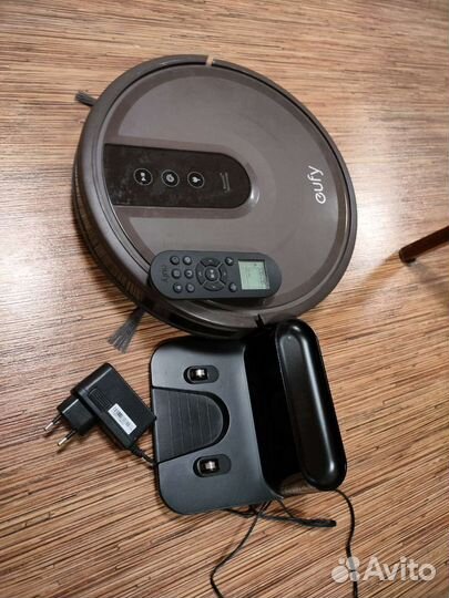 Робот пылесос Gufy