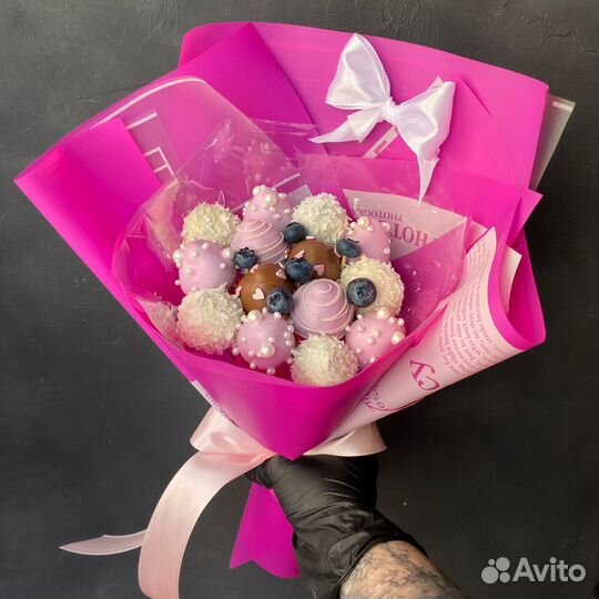 Букет из клубники в шоколаде клубничный букет