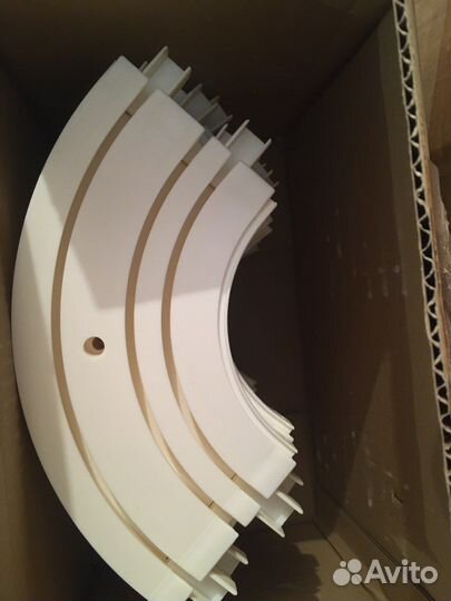 Поворот карниза 3-х рядного