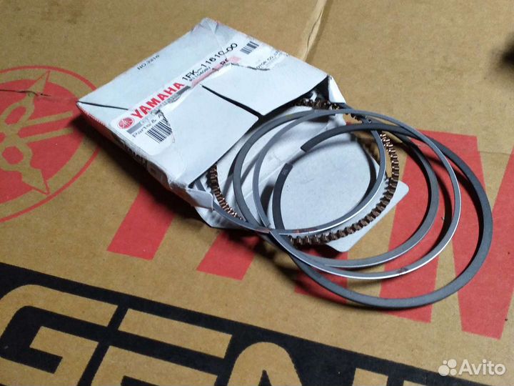 Оригинальные кольца поршневые Yamaha V-Max 12