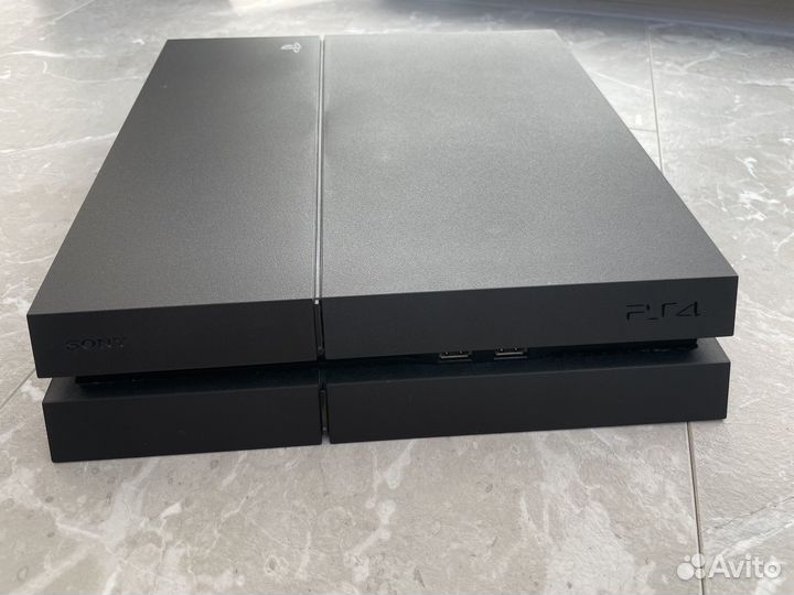 Sony Playstation 4 FAT (CUH 1208A)