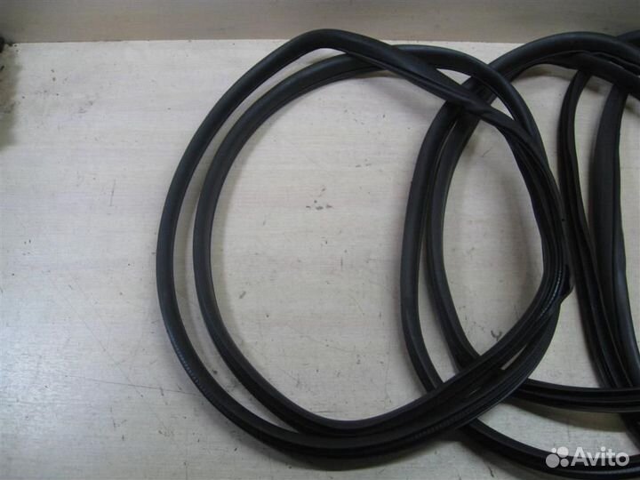 Уплотнители проемов дверей комплект Mazda 3 (BL)