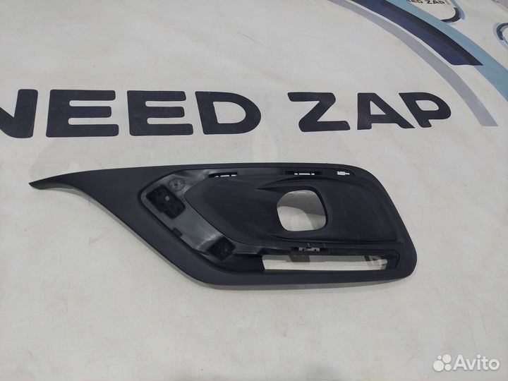 Накладка птф правая Peugeot 408 1 рестайлинг 2017