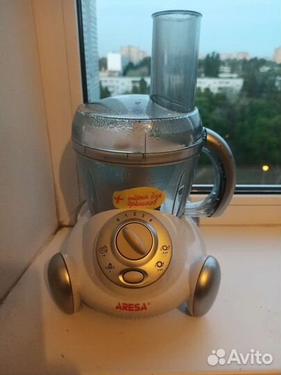 Кухонный комбайн aresa
