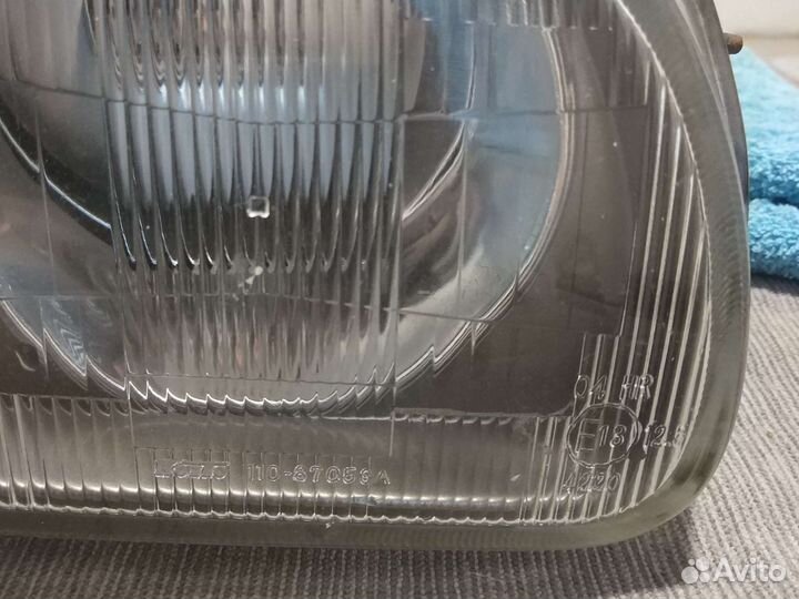 Фара Mitsubishi space gear