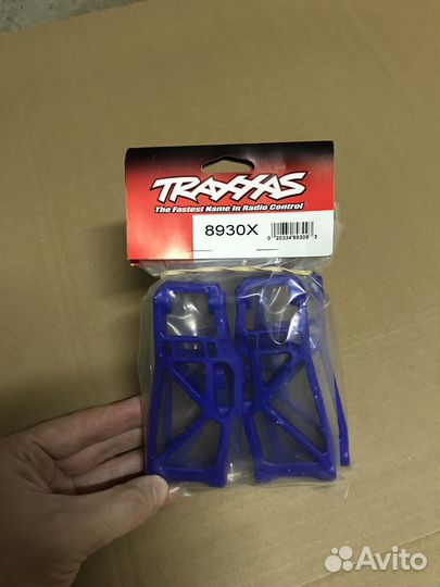Нижние рычаги Traxxas Maxx TRA8930