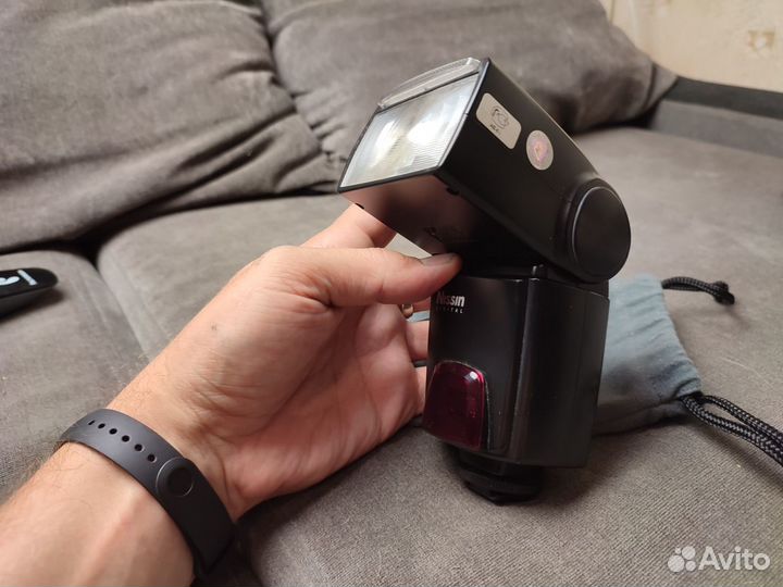 Фотовспышка Nissin Speedlite Di-622