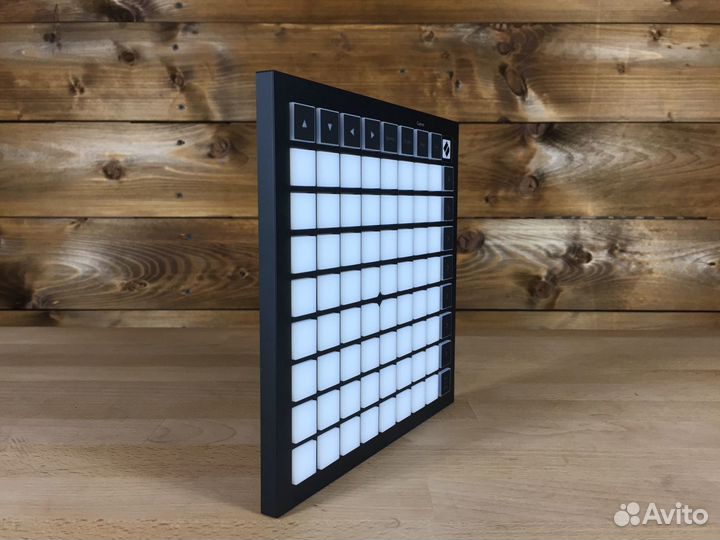 Novation Launchpad Mini MK3 в Наличии