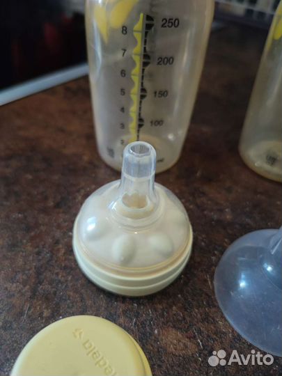 Набор бутылочек Medela calma