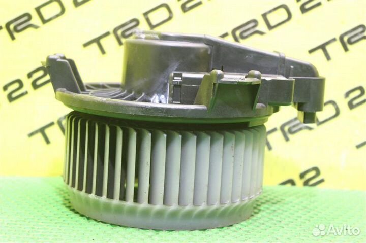 Мотор печки Toyota Prius ZVW40 1ZZ-FXE