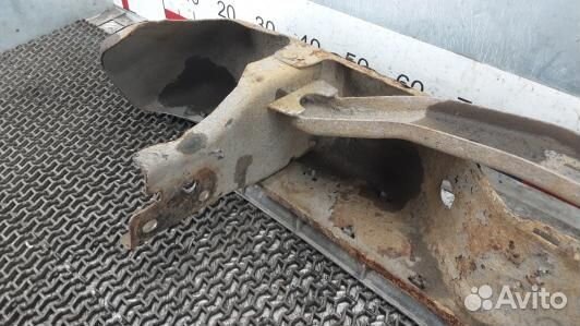 Бампер задний nissan navara D40 (DEA13HG01)