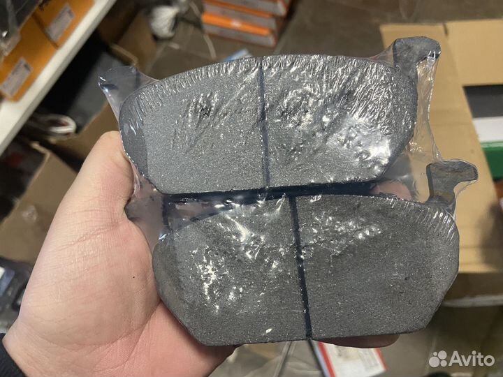 Колодки тормозные передние volkswagen golf