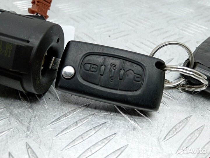 Замок зажигания для Peugeot-Citroen 407 4162EA