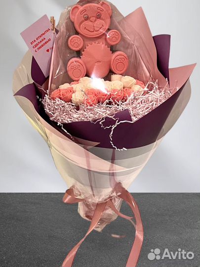 Сладкий букет из шоколадных роз с шоко мишкой