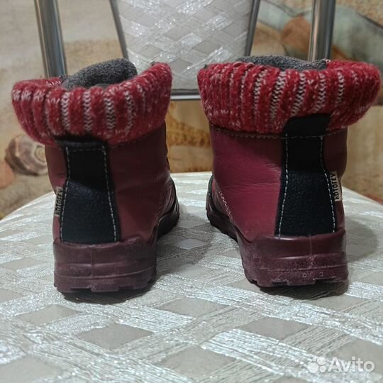 Ботинки демисезонные для девочки 22 размер