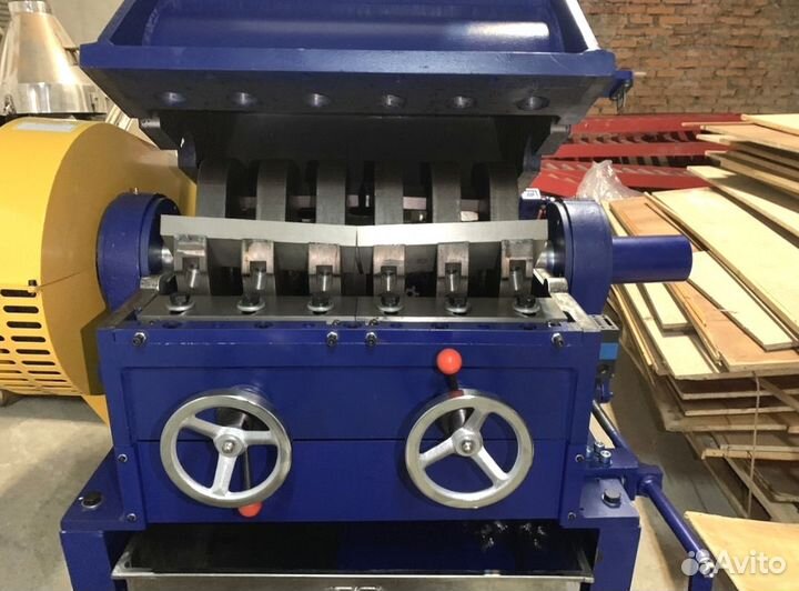 Дробилка для пластика huare HSS 800