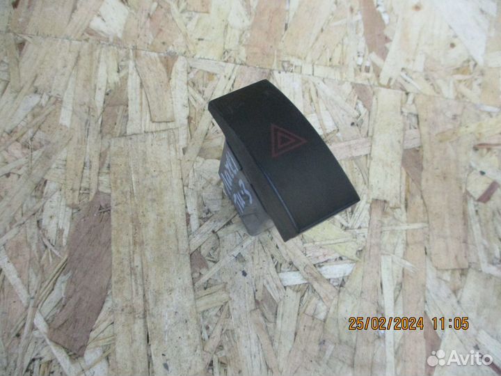 Кнопка аварийной сигнализации Шевроле Лачетти