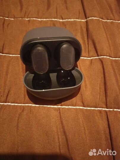Продам наушники Redmi Buds 3 Pro