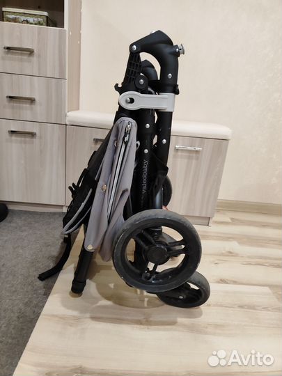 Прогулочная коляска бу