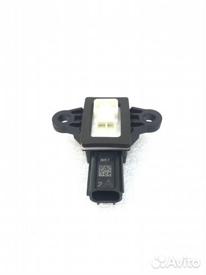 Датчик удара передний левый Land Rover Range Rover