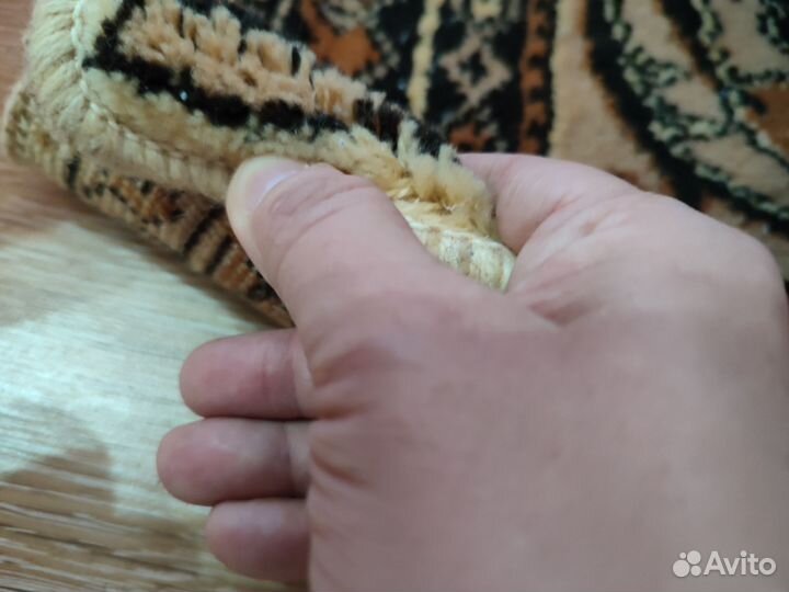 Ковер шерстяной